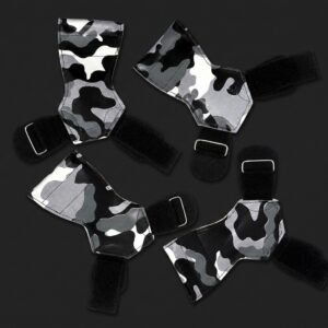 Grey camouflage Versa Grips weightlifting straps with non-slip grip and stainless steel buckle
